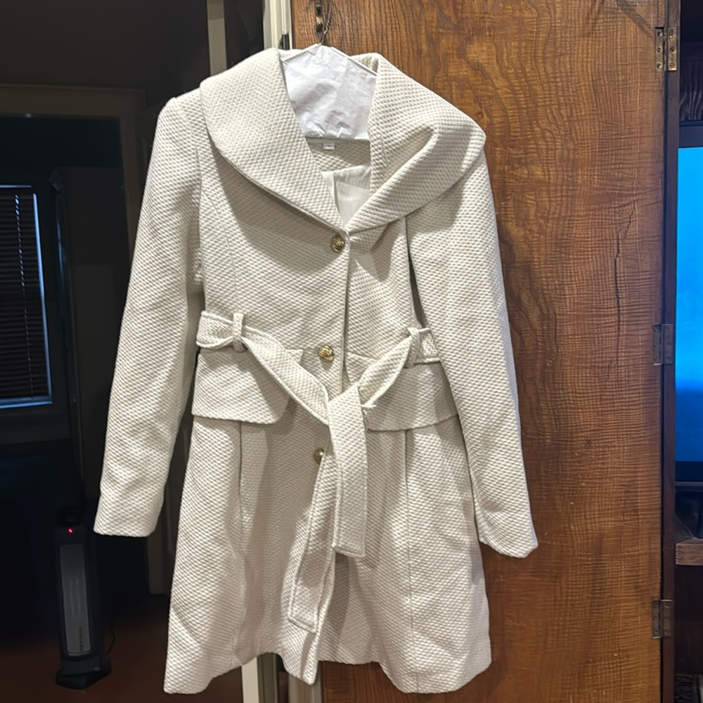 Women biege coat
